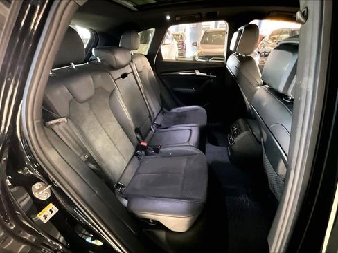 Used 2020 Audi SQ5 Premium Plus w/ Premium Plus Package image 20