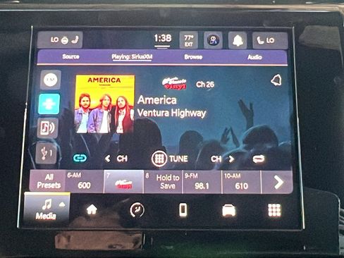 New 2025 Jeep Grand Cherokee Altitude image 22