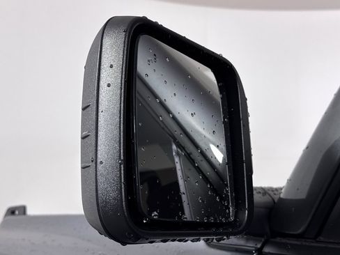 Used 2024 Ford Bronco Black Diamond image 25