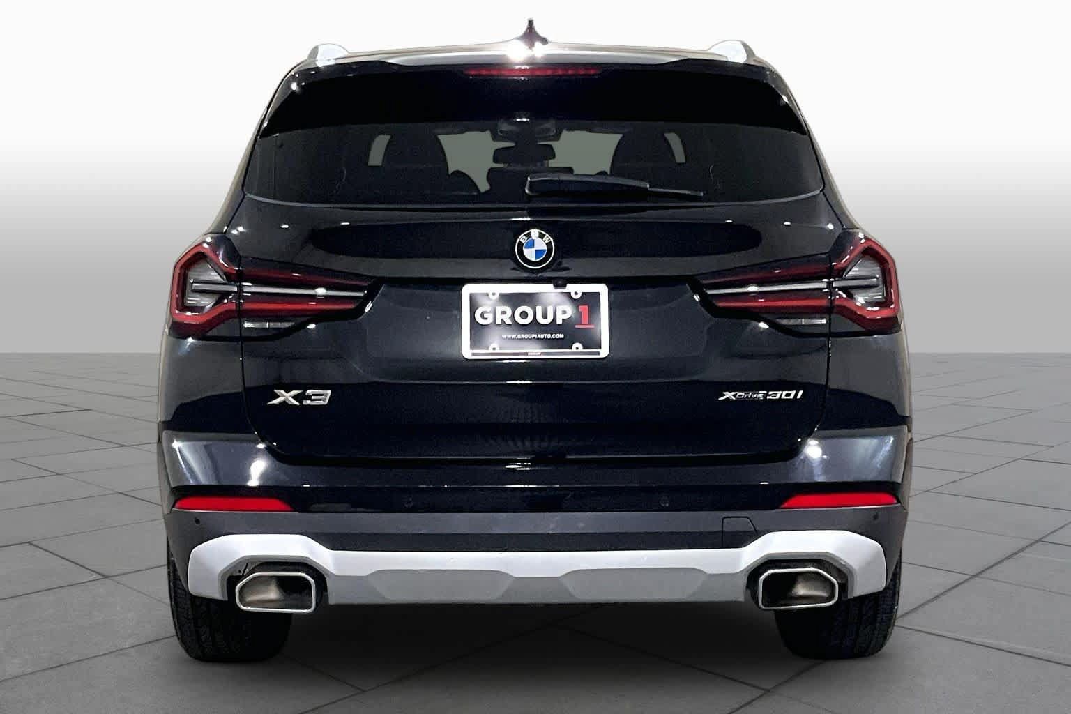 Used 2023 BMW X3 xDrive30i w/ Premium Package AWD/4WD image 4