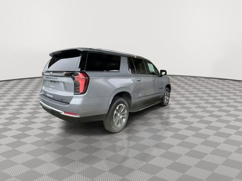 New 2026 Chevrolet Suburban LT w/ Comfort Package image 7