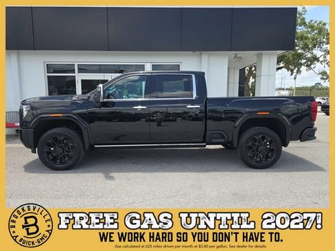 New 2026 GMC Sierra 2500 Denali Ultimate w/ LPO, Black Badging Package AWD/4WD image 4