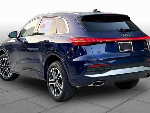 Used 2025 Audi Q5 Premium w/ Convenience Package AWD/4WD image 12