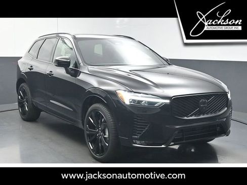 New 2026 Volvo XC60 B5 Ultra w/ Protection Package Premier AWD/4WD image 1