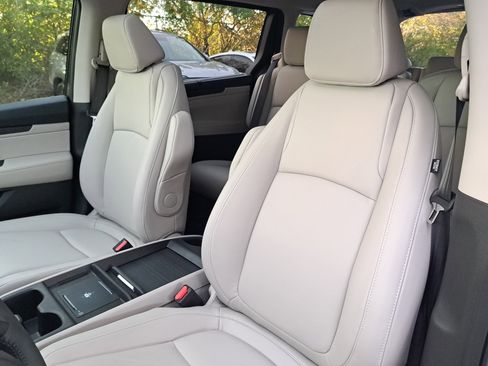 New 2026 Honda Odyssey EX-L image 18