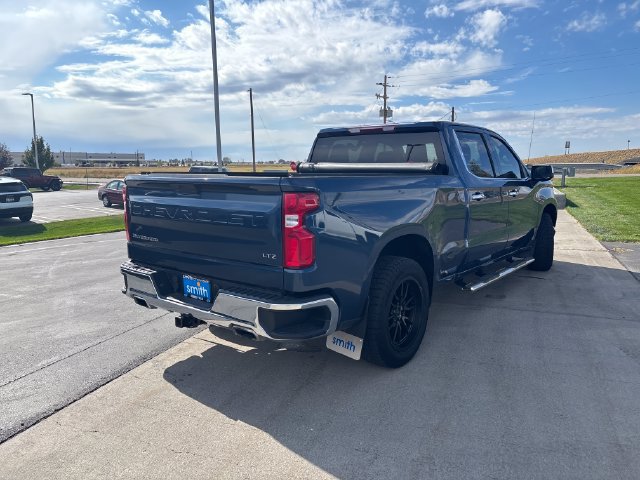 Used 2019 Chevrolet Silverado 1500 LTZ AWD/4WD image 3