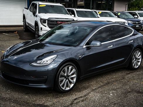 Used 2019 Tesla Model 3 Long Range AWD/4WD image 4