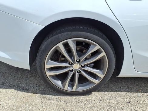 Used 2022 Chevrolet Malibu LT FWD image 8