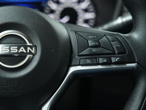 Used 2024 Nissan Altima 2.5 SV image 32