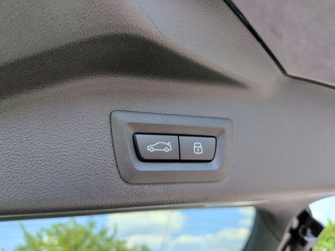 Used 2026 BMW X5 M60i AWD/4WD image 44