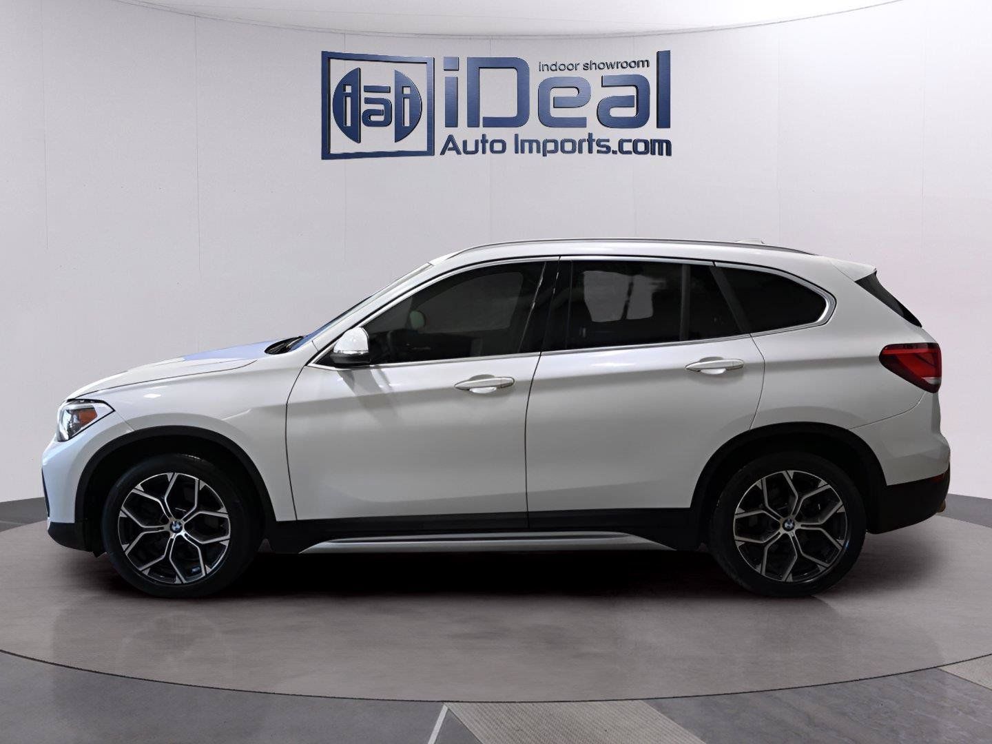 Used 2021 BMW X1 xDrive28i AWD/4WD image 2