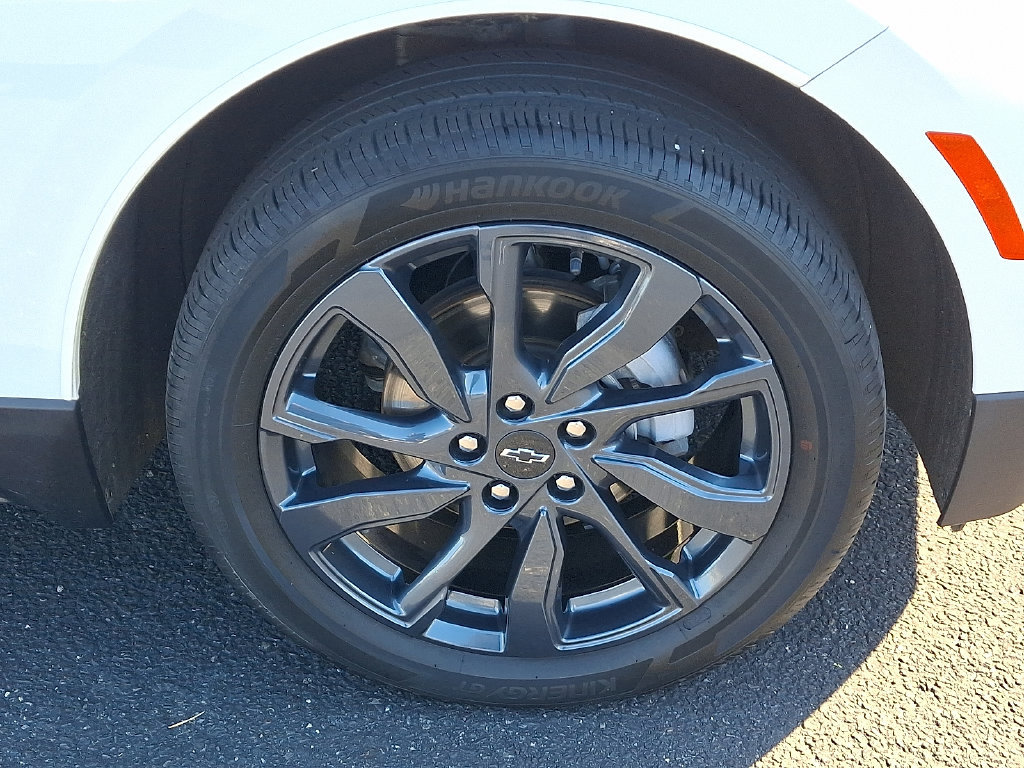 Certified 2024 Chevrolet Equinox RS AWD/4WD image 8