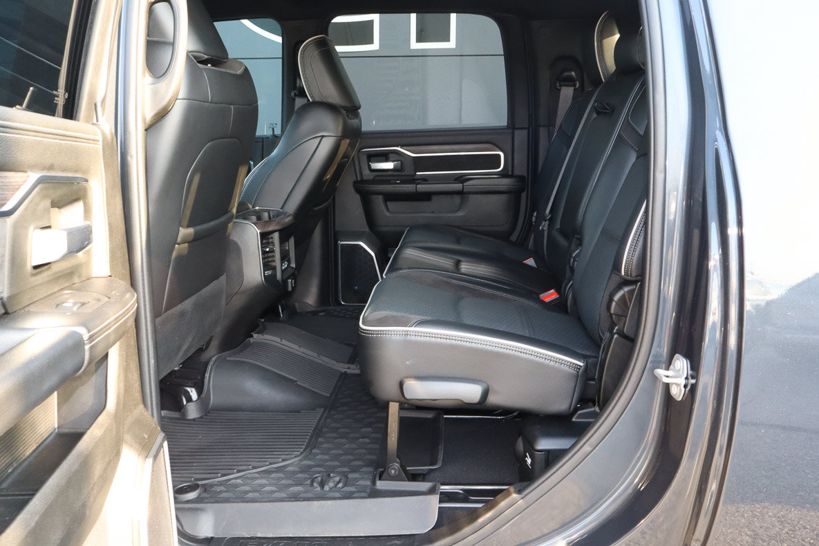 Used 2025 RAM 2500 Laramie AWD/4WD image 8