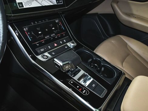 Used 2022 Audi Q8 Premium AWD/4WD image 42