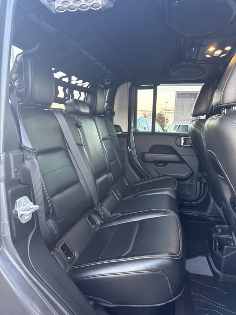 Used 2021 Jeep Gladiator Overland w/ Popular Equipment Package AWD/4WD image 16