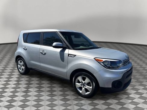 Used 2017 Kia Soul image 5
