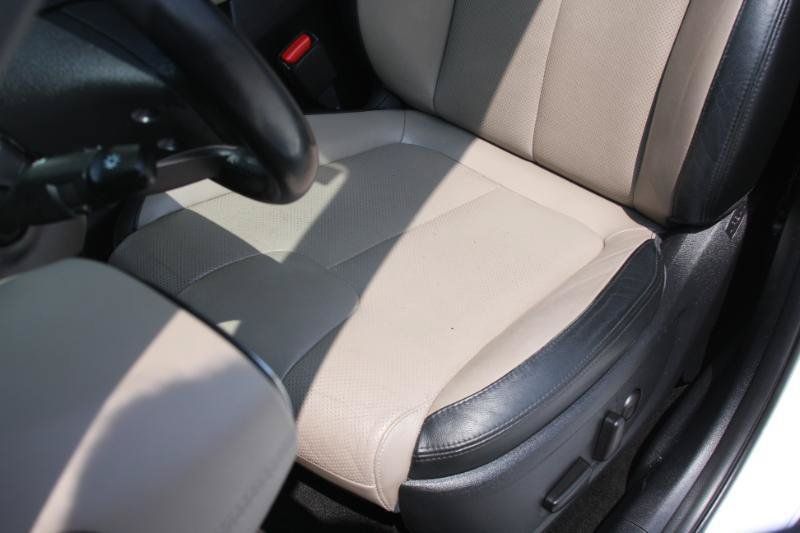 Used 2019 Hyundai Santa Fe Limited AWD/4WD image 29