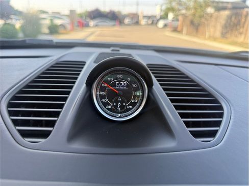 Used 2014 Porsche 911 Carrera 4S AWD/4WD image 23