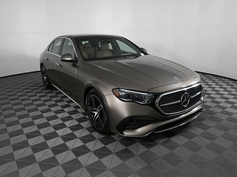Certified 2025 Mercedes-Benz E 350 4MATIC Sedan image 23