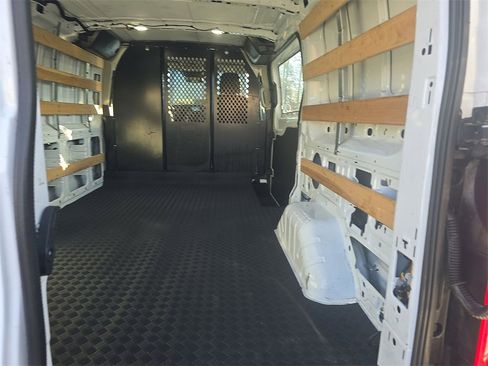 Used 2024 Ford Transit 250 Low Roof w/ Exterior Upgrade Package image 8