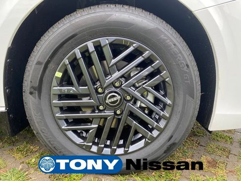 New 2026 Nissan Sentra SV w/ Floor Mat Package FWD image 27