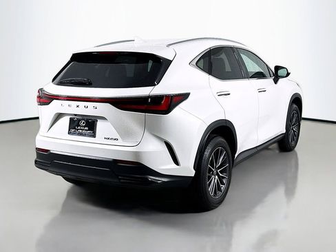 Used 2025 Lexus NX 250 FWD w/ Towing Package (2000 Lbs) image 5