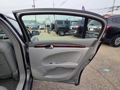 Used 2011 Buick LaCrosse CXL w/ Luxury Package image 13