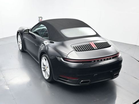 Certified 2022 Porsche 911 Carrera image 36