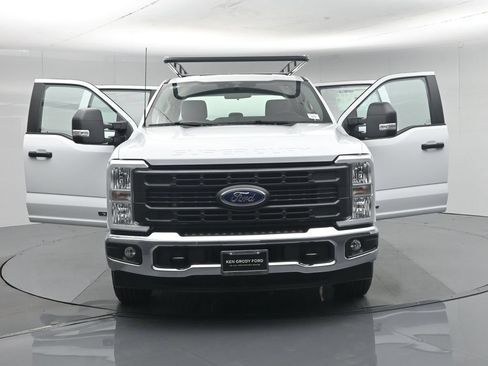 New 2026 Ford F350 XL w/ XL Chrome Package RWD image 36