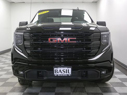 Used 2023 GMC Sierra 1500 Elevation image 3