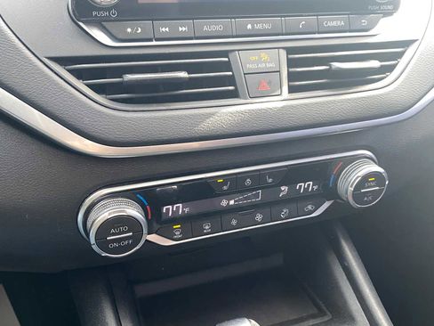 Used 2019 Nissan Altima 2.5 SV image 24