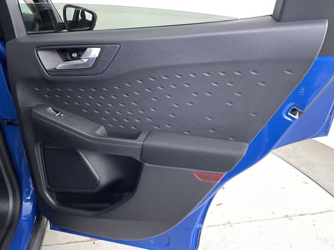 Used 2020 Ford Escape SE image 22