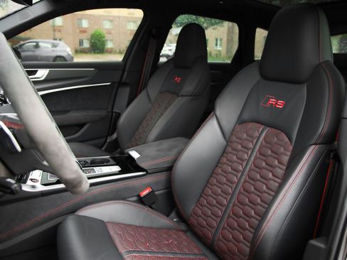 Used 2024 Audi RS 6 performance AWD/4WD image 5