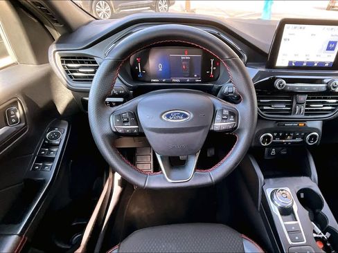 Used 2025 Ford Escape ST-Line image 6
