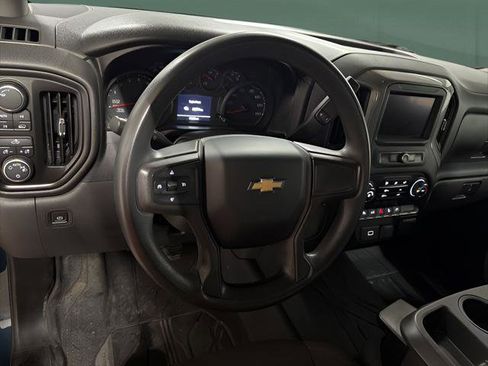 Used 2020 Chevrolet Silverado 1500 Custom w/ Custom Value Package image 16