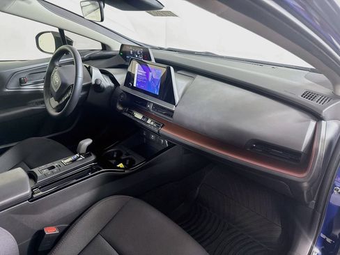 Certified 2026 Toyota Prius Plug-In Hybrid FWD image 25