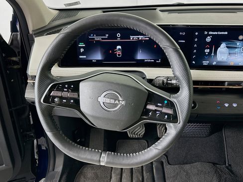 Used 2023 Nissan Ariya FWD image 18