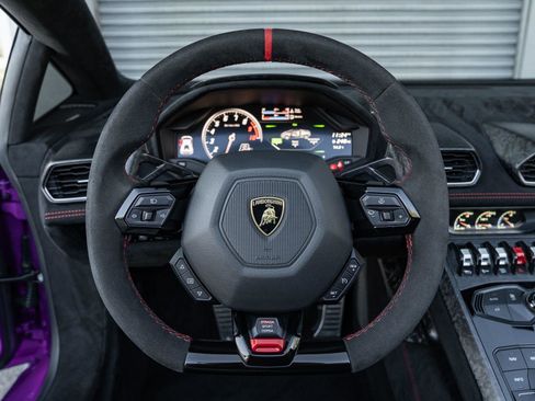 Used 2019 Lamborghini Huracan Performante image 19