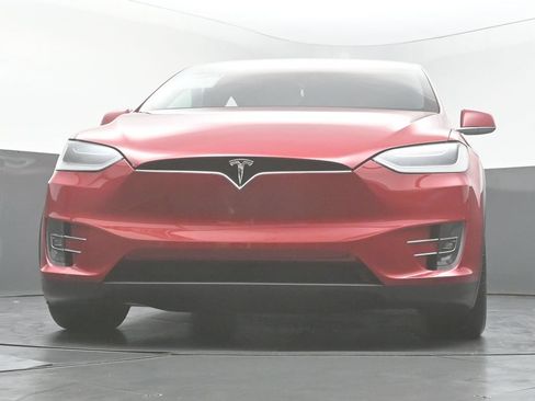 Used 2016 Tesla Model X 90D AWD/4WD image 41