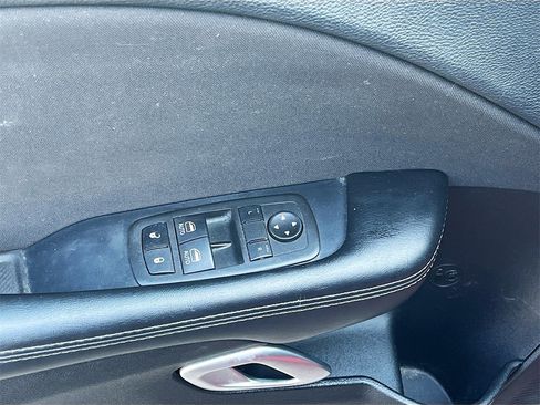 Used 2022 Dodge Challenger R/T image 17