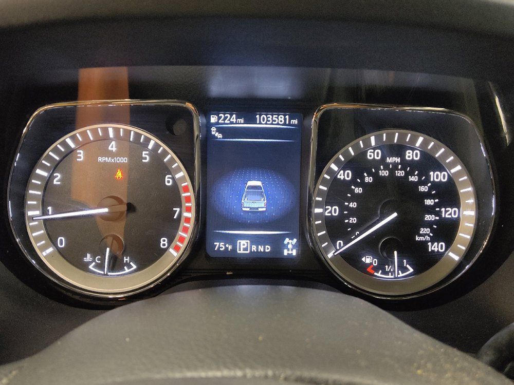 Used 2018 Nissan Titan PRO-4X w/ Pro-4x Utility Package AWD/4WD image 23