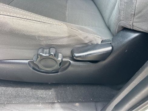Used 2019 Toyota Tacoma SR RWD image 29
