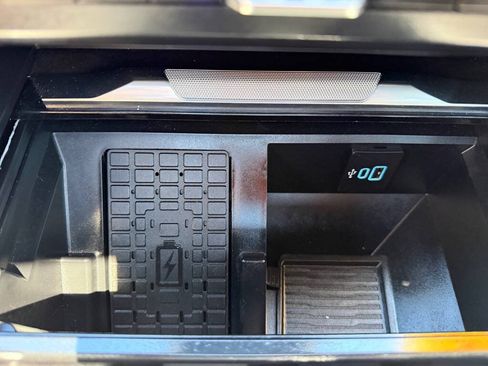 Used 2025 Ford F350 Platinum w/ Platinum Plus Package AWD/4WD image 31