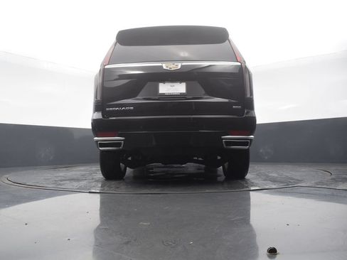 Certified 2024 Cadillac Escalade Premium Luxury w/ Performance Package AWD/4WD image 56