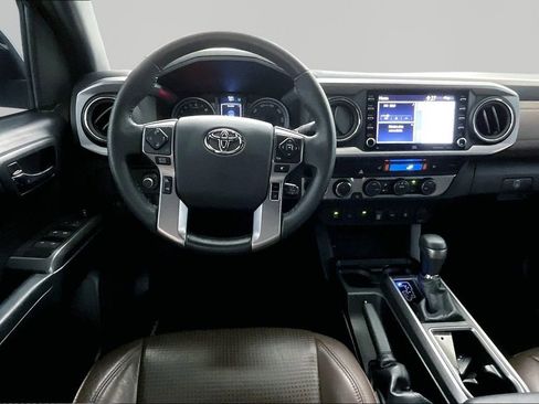 Used 2020 Toyota Tacoma Limited image 9