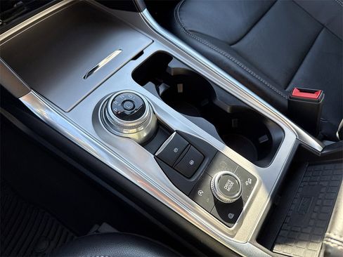 Used 2024 Ford Explorer Limited w/ Equipment Group 301A image 29