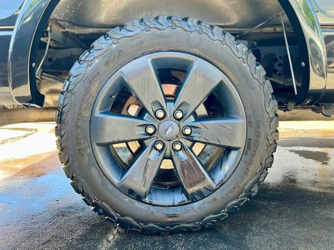 Used 2014 Ford F150 FX4 w/ FX Appearance Package AWD/4WD image 36