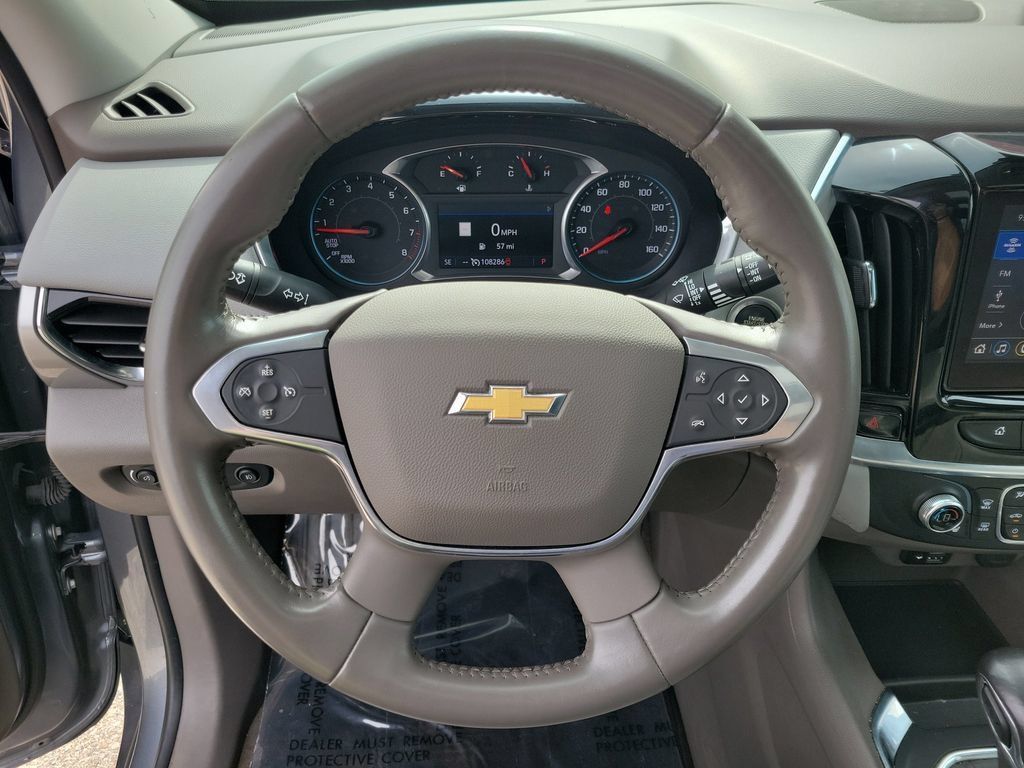 Used 2021 Chevrolet Traverse LT w/ LT Premium Package AWD/4WD image 27