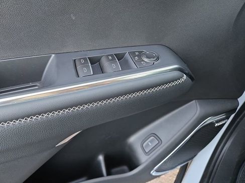 New 2026 GMC Acadia Denali w/ Super Cruise Package image 19