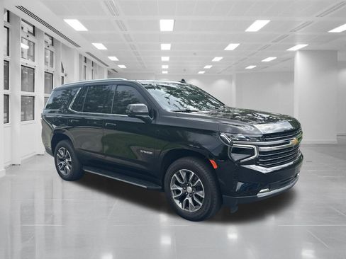 Used 2024 Chevrolet Tahoe LT w/ LT Signature Package AWD/4WD image 3